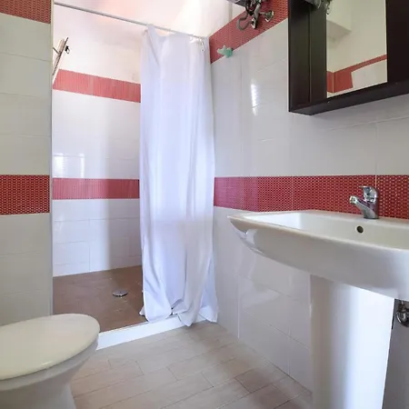 2 Bedroom Lovely In 아파트 *