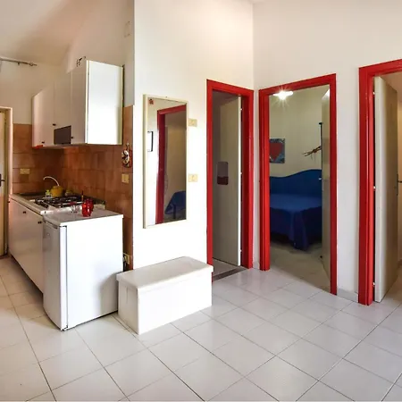 2 Bedroom Lovely In Apartment