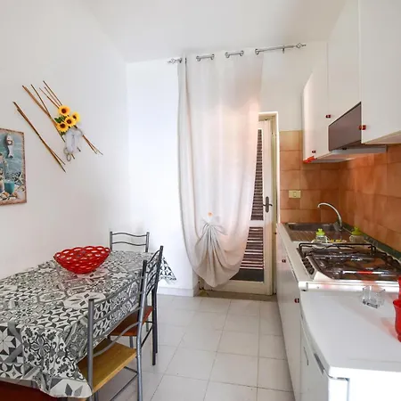 Apartment 2 Bedroom Lovely In Parghelia