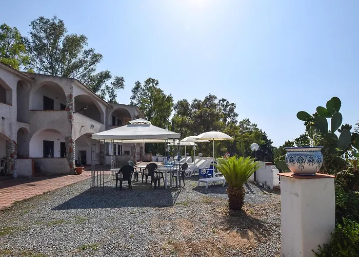 2 Bedroom Lovely In Apartamento