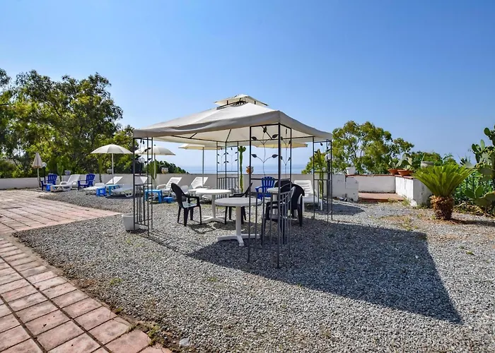 2 Bedroom Lovely In Apartamento *