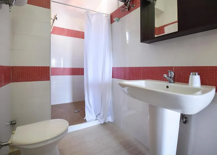 2 Bedroom Lovely In Apartamento *